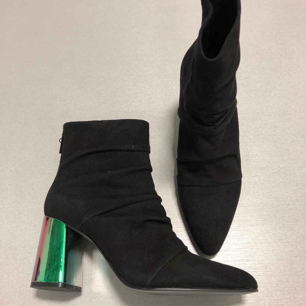 Leather ankle boots with shimmery heel NWT